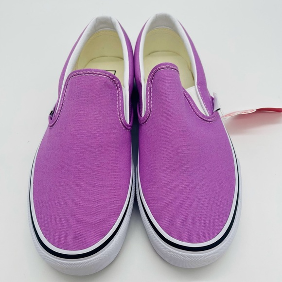 Classic Slip-On Vans - Picture 4 of 12